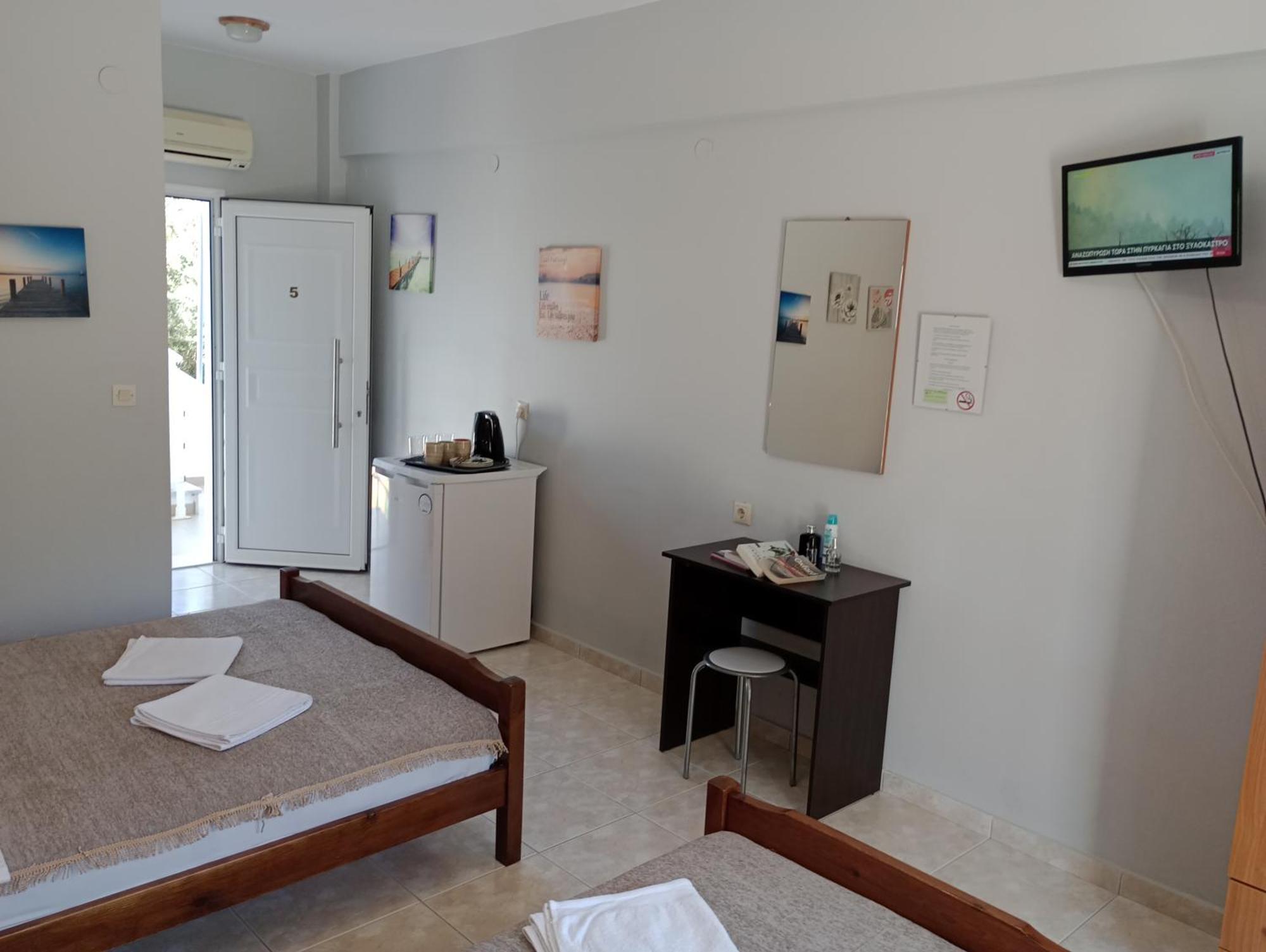 House Georgia Apartment Kallithea  Bagian luar foto