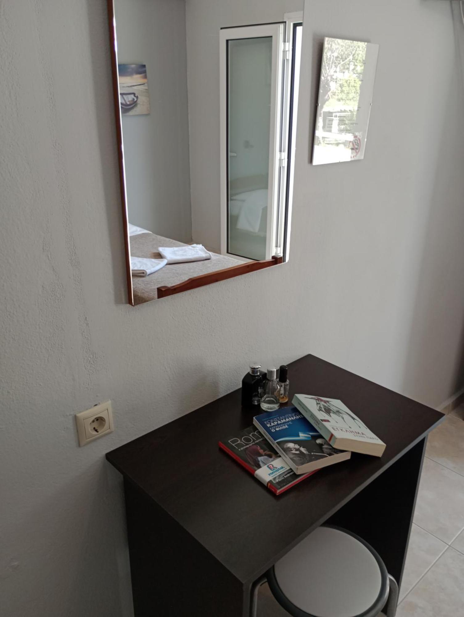 House Georgia Apartment Kallithea  Bagian luar foto