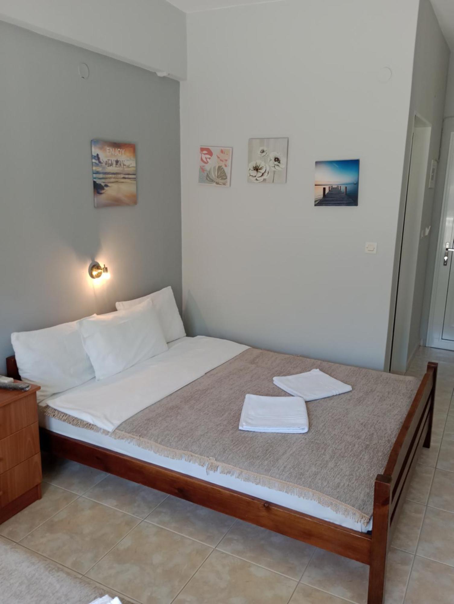 House Georgia Apartment Kallithea  Bagian luar foto